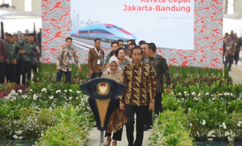 Presiden Jokowi: Kereta Cepat Tandai Modernisasi Transportasi Massal di Indonesia