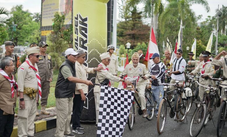 Memupuk Semangat Juang Pahlawan, Gubernur Kalsel Lepas Gowes Ngontel Joeang