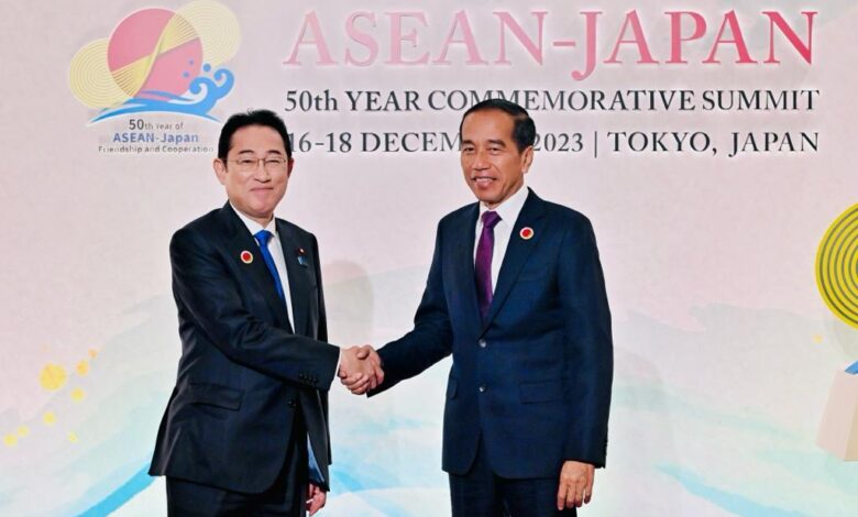 Hari Kedua di Tokyo, Presiden Jokowi Hadiri KTT Perayaan 50 Tahun ASEAN-Jepang