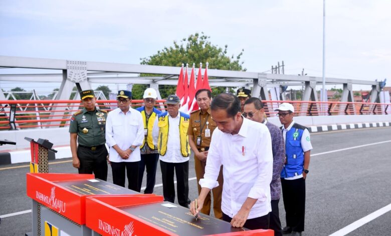 Presiden Jokowi Resmikan Enam Jembatan Baru di Lintas Utara Jawa