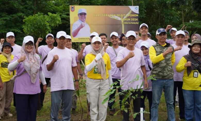 Peringati Hari Gerakan Satu Juta Pohon, DLH Kalsel Serentak Tanam Pohon di TPAS Regional Banjarbakula