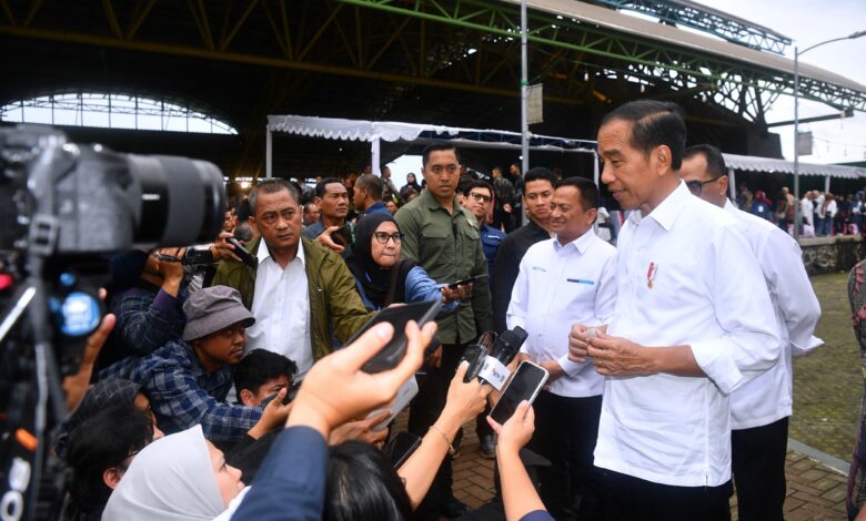 Presiden Jokowi Tunjuk Mendagri Tito Karnavian Jadi Plt Menko Polhukam