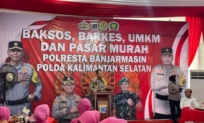 Polda Kalsel dan Polresta Banjarmasin Gelar Baksos dan Pameran UMKM di Dermaga Ujung Banjar Raya