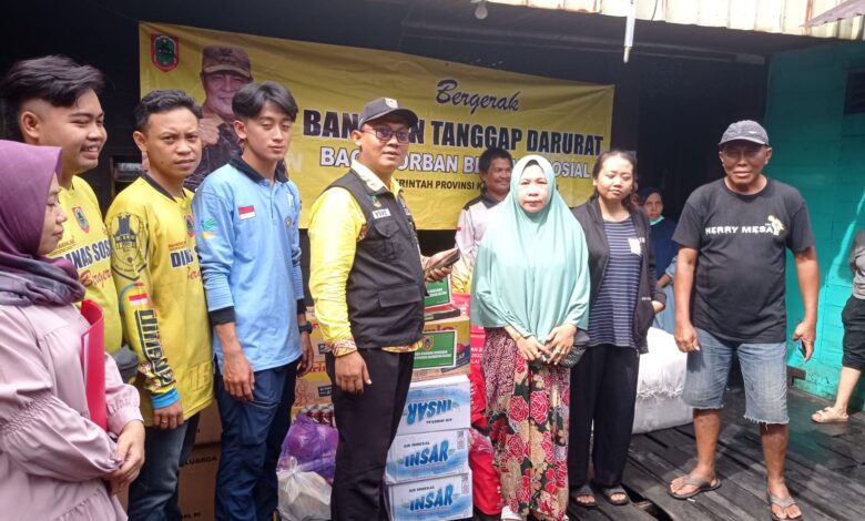 Pemprov Kalsel Salurkan Bantuan Tanggap Darurat Kebakaran di Berangas Timur dan Simpang Sei Mesa