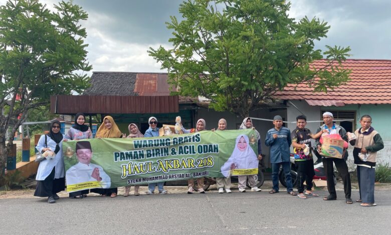 Arahan Gubernur Kalsel dan Ketua TP PKK Provinsi Kalsel, Dispar Berpartisipasi Buka Warung Gratis bagi Jemaah Haul Datu Kelampayan