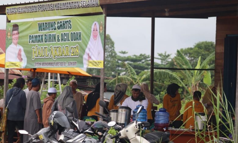 Dishut Kalsel Berpartisipasi di Warung Gratis bagi Jemaah Haul Datu Kelampayan